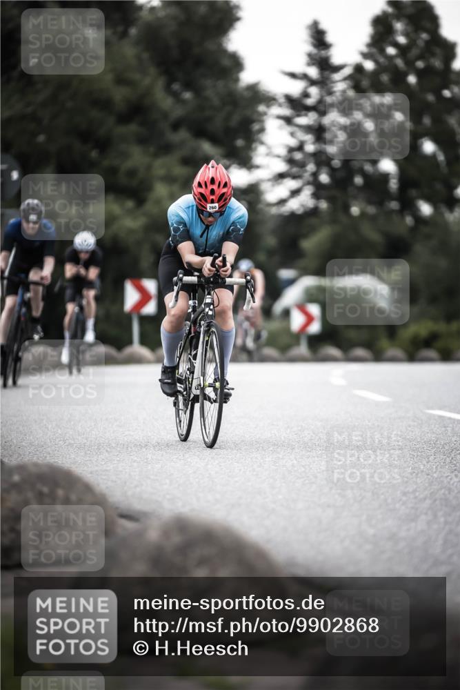 21.06.2026 - 29. Vierlanden-Triathlon H.Heesch http://msf.ph/oto/9902868 21.06.2026 10:04:18 Radfahren 75, 90, 260, 324, 350, 379 meine-sportfotos.de
