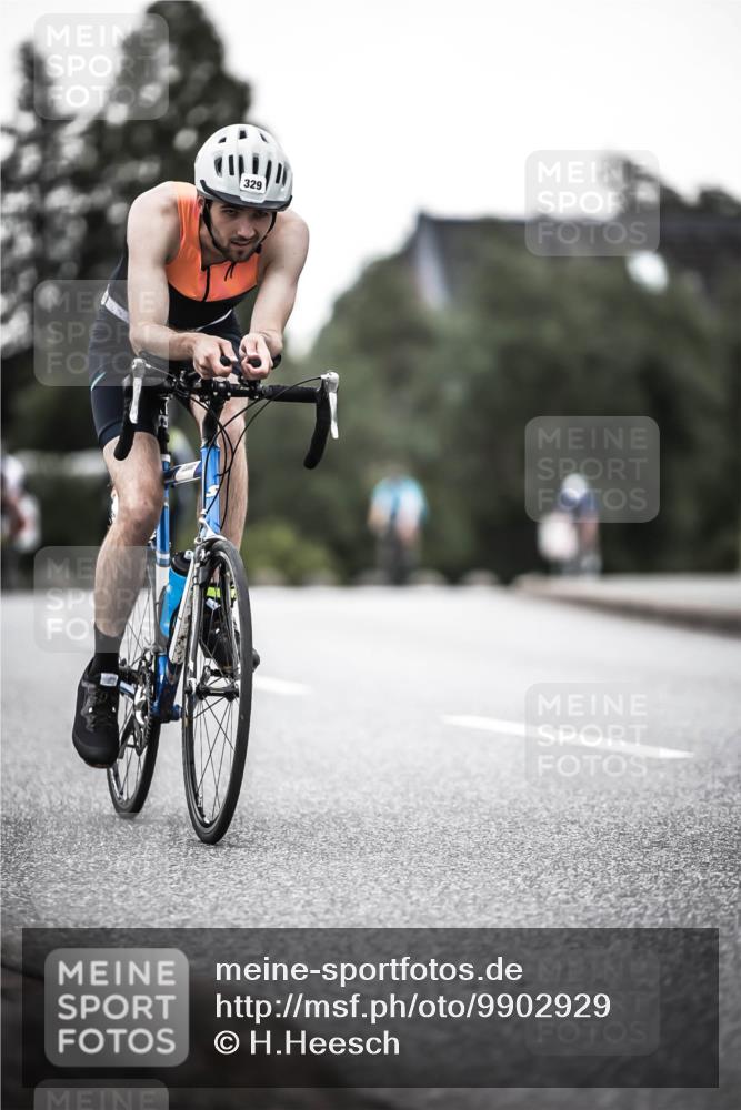 21.06.2026 - 29. Vierlanden-Triathlon H.Heesch http://msf.ph/oto/9902929 21.06.2026 10:04:50 Radfahren 86, 174, 329, 352, 365 meine-sportfotos.de