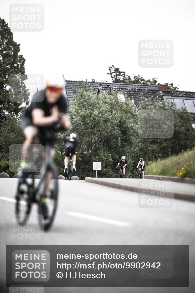 21.06.2026 - 29. Vierlanden-Triathlon H.Heesch http://msf.ph/oto/9902942 21.06.2026 10:04:59 Radfahren 130, 292, 308, 332, 352 meine-sportfotos.de
