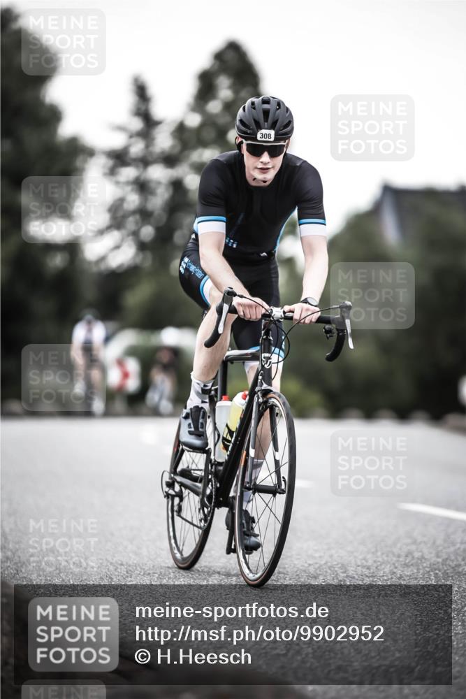 21.06.2026 - 29. Vierlanden-Triathlon H.Heesch http://msf.ph/oto/9902952 21.06.2026 10:05:04 Radfahren 130, 264, 308, 323, 326 meine-sportfotos.de