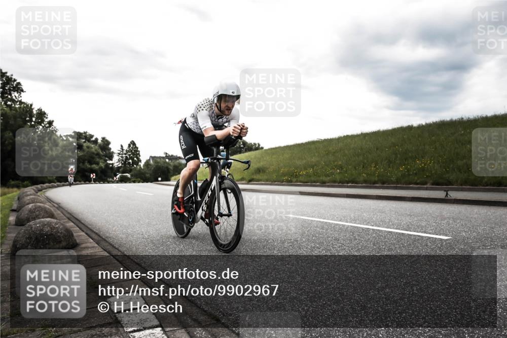 21.06.2026 - 29. Vierlanden-Triathlon H.Heesch http://msf.ph/oto/9902967 21.06.2026 09:59:37 Radfahren 34, 42, 155, 223, 255 meine-sportfotos.de