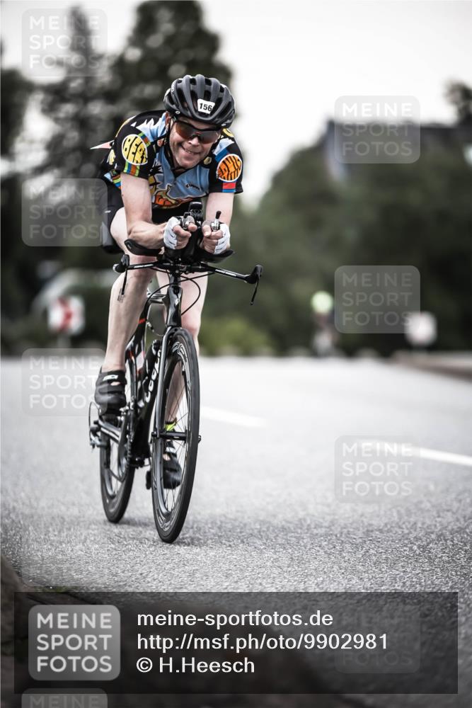 21.06.2026 - 29. Vierlanden-Triathlon H.Heesch http://msf.ph/oto/9902981 21.06.2026 10:15:10 Radfahren 23, 33, 111, 129, 156, 424 meine-sportfotos.de