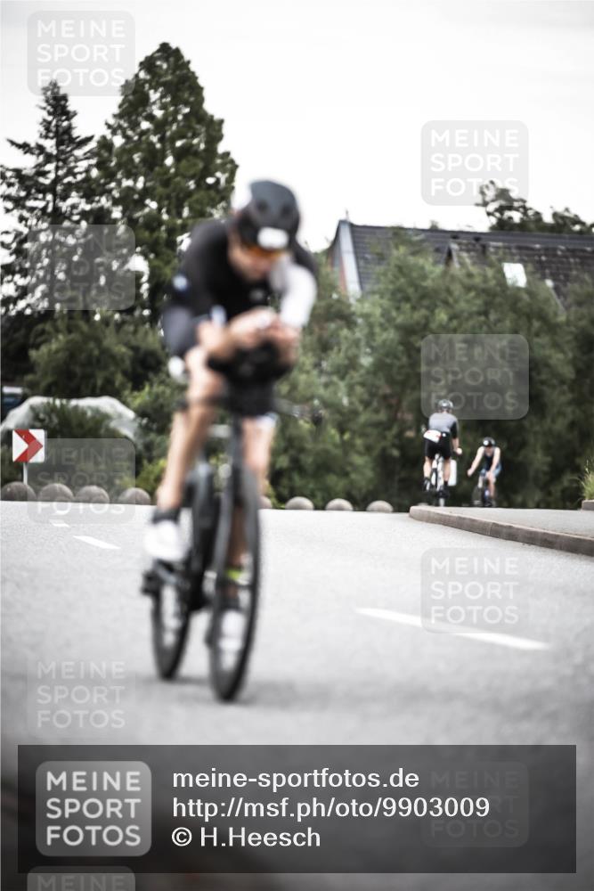 21.06.2026 - 29. Vierlanden-Triathlon H.Heesch http://msf.ph/oto/9903009 21.06.2026 10:15:15 Radfahren 23, 33, 111 meine-sportfotos.de