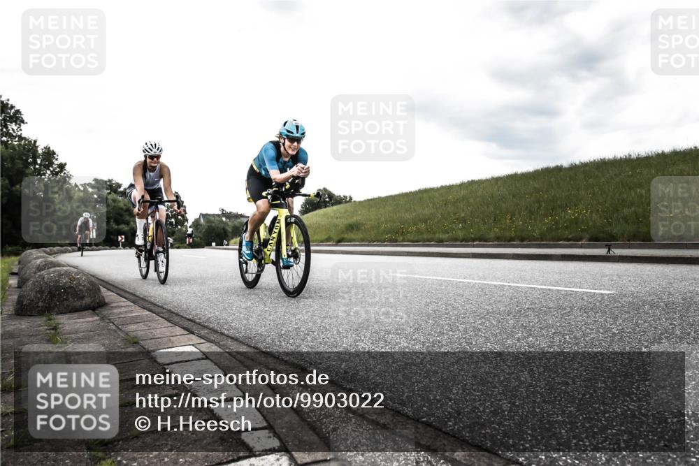 21.06.2026 - 29. Vierlanden-Triathlon H.Heesch http://msf.ph/oto/9903022 21.06.2026 10:02:11 Radfahren 55, 78, 265, 280, 301 meine-sportfotos.de