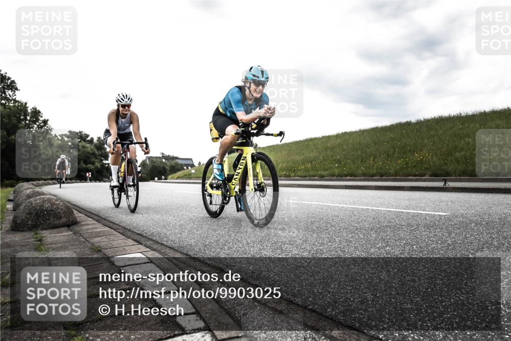 21.06.2026 - 29. Vierlanden-Triathlon H.Heesch http://msf.ph/oto/9903025 21.06.2026 10:02:11 Radfahren 55, 78, 265, 280, 301 meine-sportfotos.de