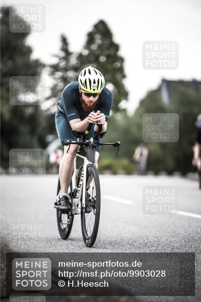 21.06.2026 - 29. Vierlanden-Triathlon H.Heesch http://msf.ph/oto/9903028 21.06.2026 10:15:17 Radfahren 23, 33, 111 meine-sportfotos.de