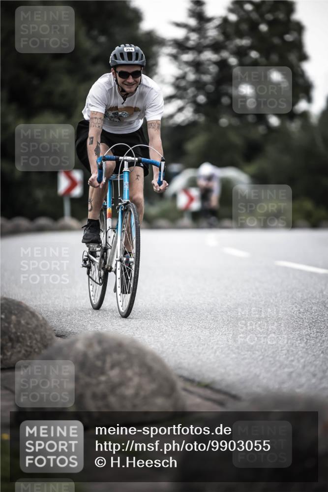 21.06.2026 - 29. Vierlanden-Triathlon H.Heesch http://msf.ph/oto/9903055 21.06.2026 10:06:18 Radfahren 9, 109, 354 meine-sportfotos.de
