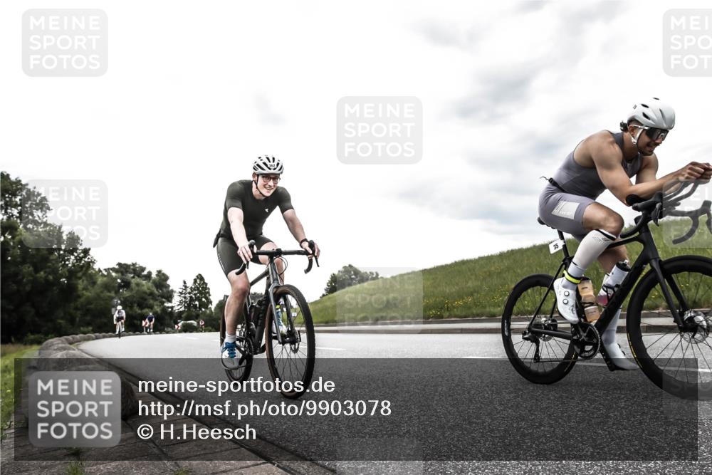 21.06.2026 - 29. Vierlanden-Triathlon H.Heesch http://msf.ph/oto/9903078 21.06.2026 10:03:55 Radfahren 35, 238, 257, 362, 376 meine-sportfotos.de