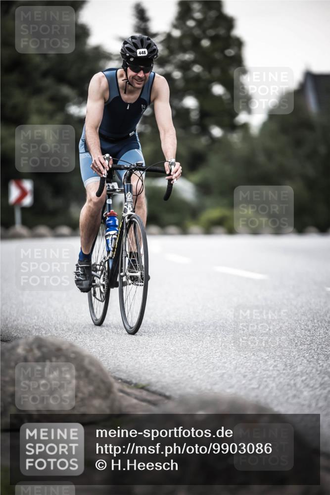 21.06.2026 - 29. Vierlanden-Triathlon H.Heesch http://msf.ph/oto/9903086 21.06.2026 10:15:26 Radfahren 49, 127, 172, 193, 240, 448, 1354 meine-sportfotos.de