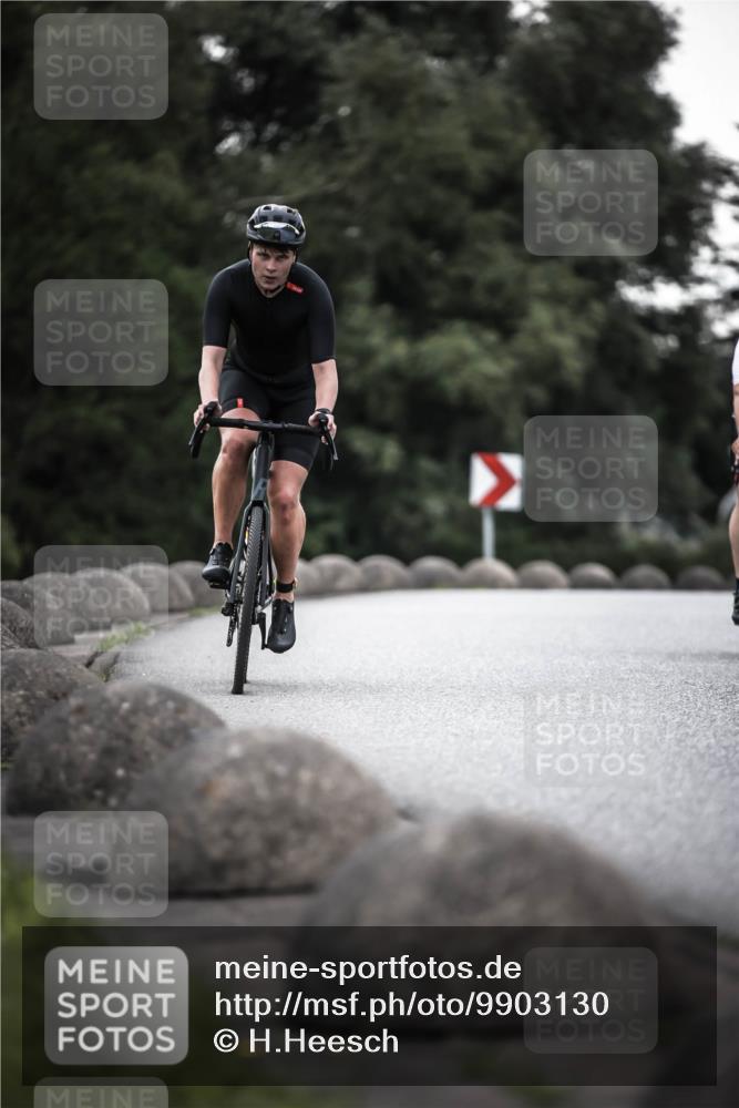 21.06.2026 - 29. Vierlanden-Triathlon H.Heesch http://msf.ph/oto/9903130 21.06.2026 10:07:34 Radfahren 88, 216, 316, 336, 347 meine-sportfotos.de