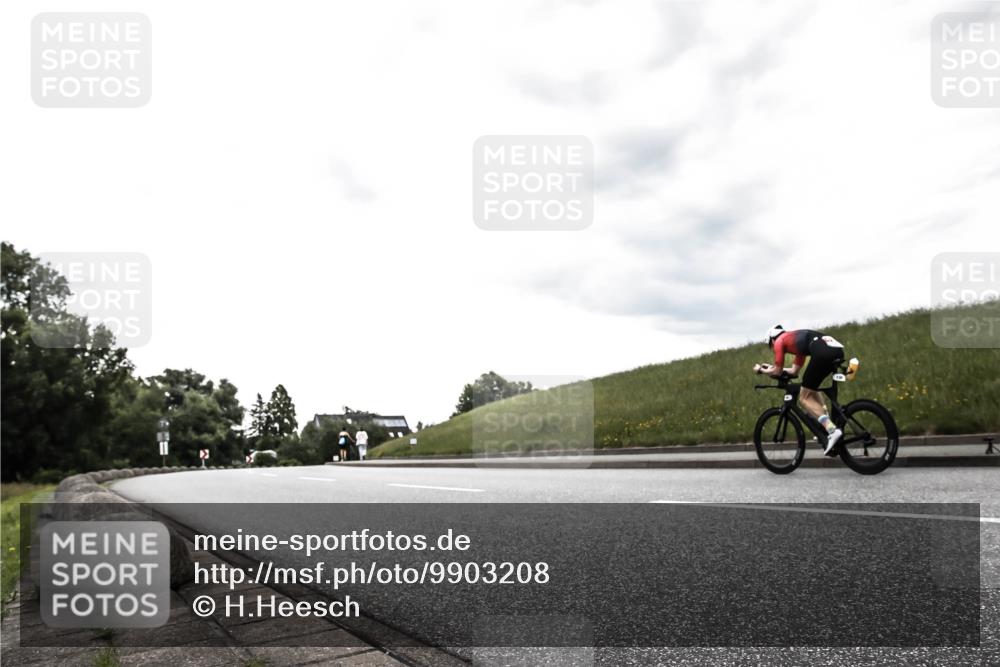 21.06.2026 - 29. Vierlanden-Triathlon H.Heesch http://msf.ph/oto/9903208 21.06.2026 10:05:11 Radfahren 264, 275, 323, 326 meine-sportfotos.de