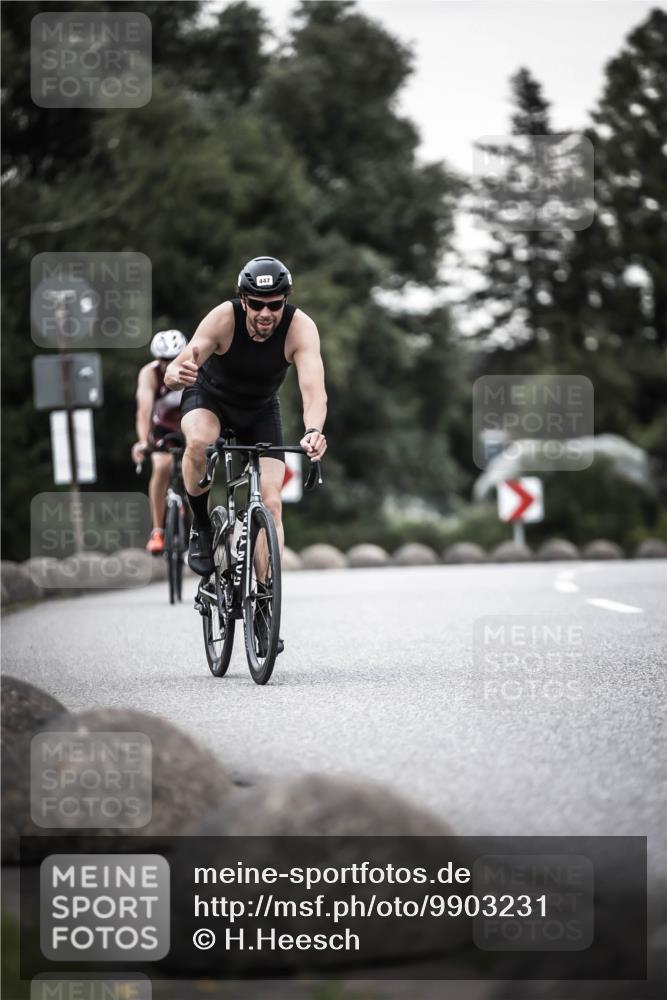 21.06.2026 - 29. Vierlanden-Triathlon H.Heesch http://msf.ph/oto/9903231 21.06.2026 10:15:49 Radfahren 212, 394, 397, 410, 447 meine-sportfotos.de