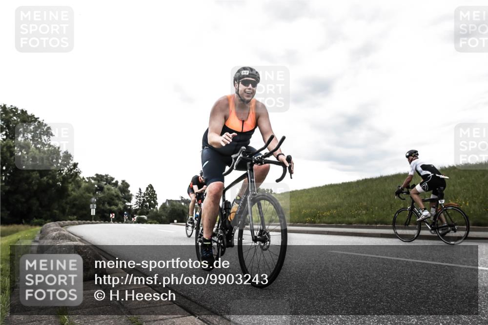21.06.2026 - 29. Vierlanden-Triathlon H.Heesch http://msf.ph/oto/9903243 21.06.2026 10:05:54 Radfahren 159, 317 meine-sportfotos.de