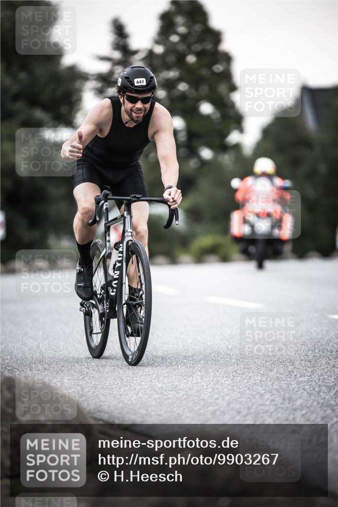 21.06.2026 - 29. Vierlanden-Triathlon H.Heesch http://msf.ph/oto/9903267 21.06.2026 10:15:49 Radfahren 212, 394, 397, 410, 447 meine-sportfotos.de