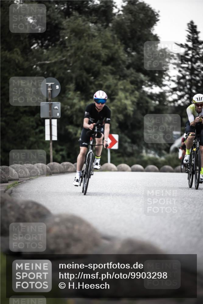 21.06.2026 - 29. Vierlanden-Triathlon H.Heesch http://msf.ph/oto/9903298 21.06.2026 10:09:36 Radfahren 18, 121, 122, 157, 225 meine-sportfotos.de