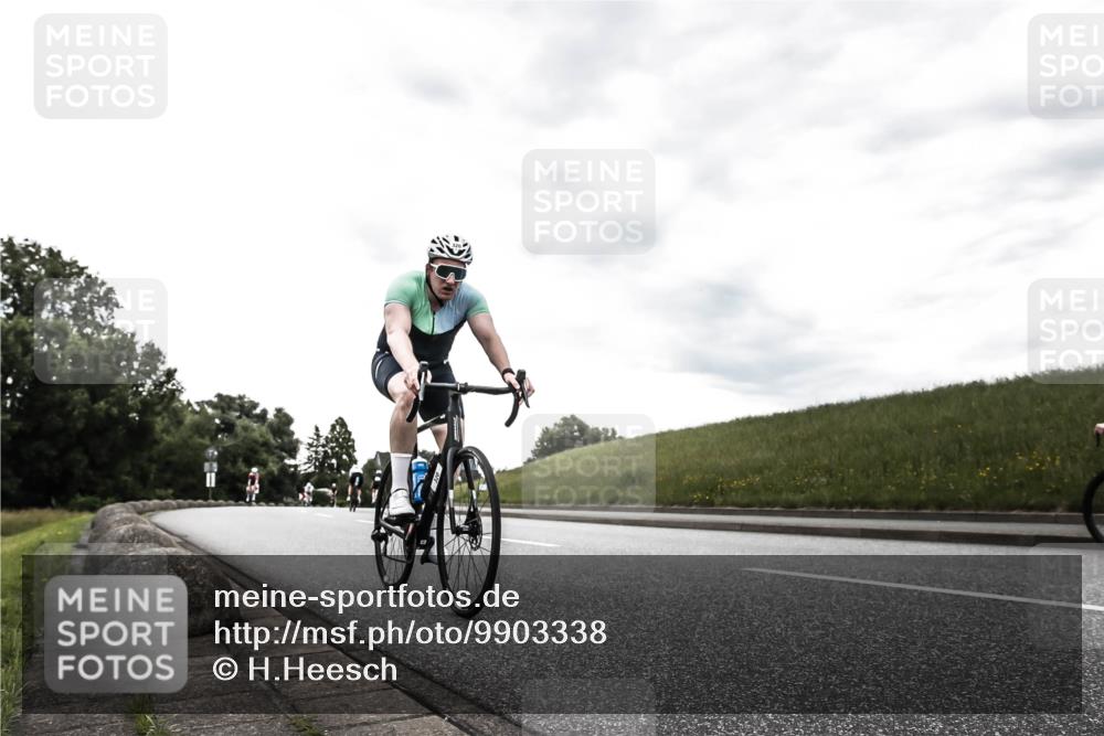 21.06.2026 - 29. Vierlanden-Triathlon H.Heesch http://msf.ph/oto/9903338 21.06.2026 10:07:56 Radfahren 59, 104, 167, 220, 320 meine-sportfotos.de