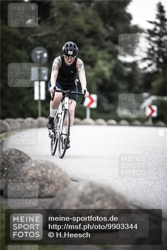 21.06.2026 - 29. Vierlanden-Triathlon H.Heesch http://msf.ph/oto/9903344 21.06.2026 10:11:50 Radfahren 47, 161, 246, 414 meine-sportfotos.de