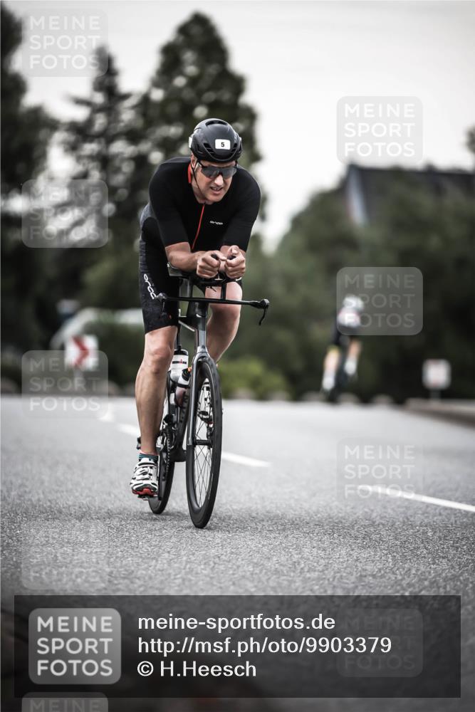 21.06.2026 - 29. Vierlanden-Triathlon H.Heesch http://msf.ph/oto/9903379 21.06.2026 10:14:24 Radfahren 5, 94, 204, 241 meine-sportfotos.de