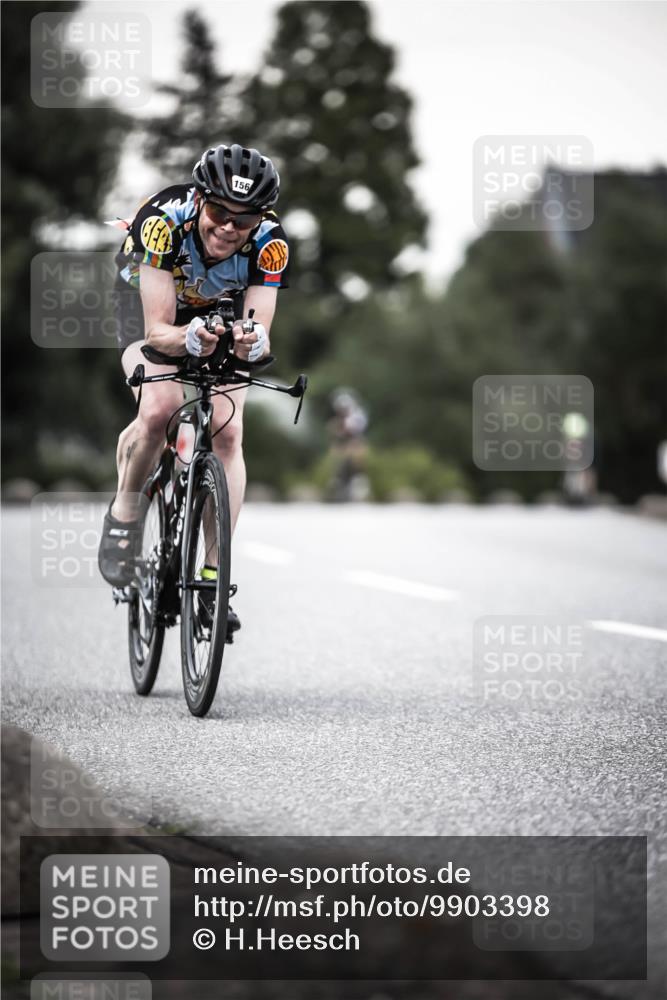 21.06.2026 - 29. Vierlanden-Triathlon H.Heesch http://msf.ph/oto/9903398 21.06.2026 10:15:10 Radfahren 23, 33, 111, 129, 156, 424 meine-sportfotos.de