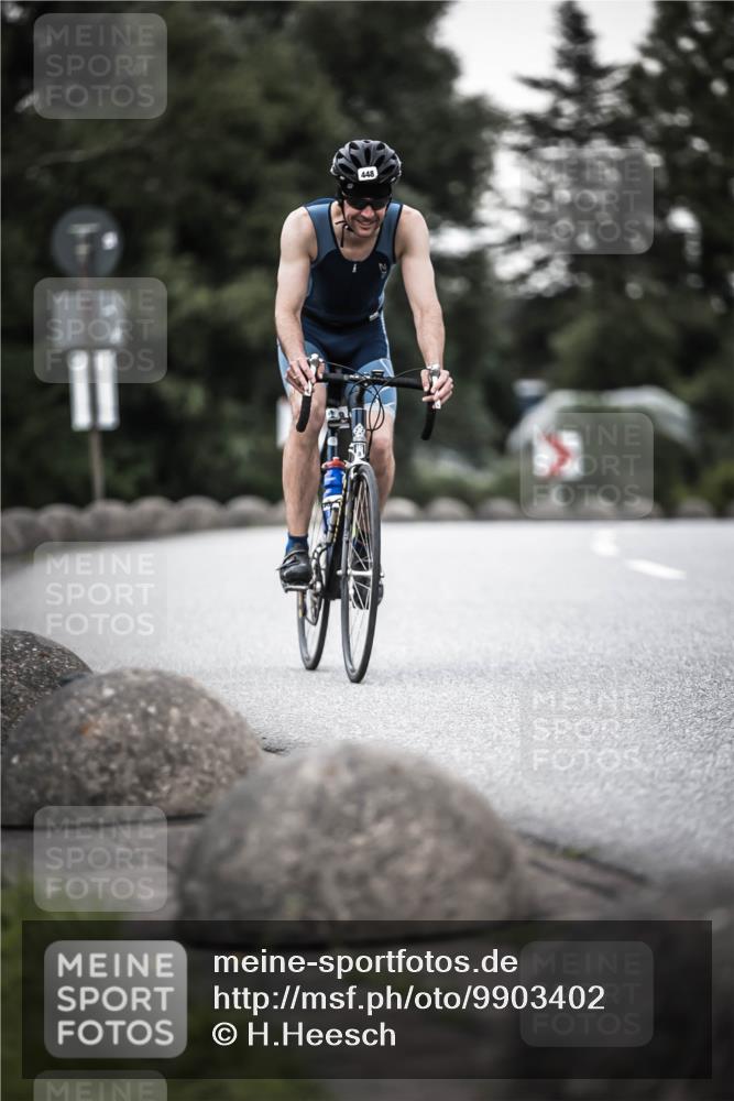 21.06.2026 - 29. Vierlanden-Triathlon H.Heesch http://msf.ph/oto/9903402 21.06.2026 10:15:25 Radfahren 49, 127, 172, 193, 240, 448, 1354 meine-sportfotos.de
