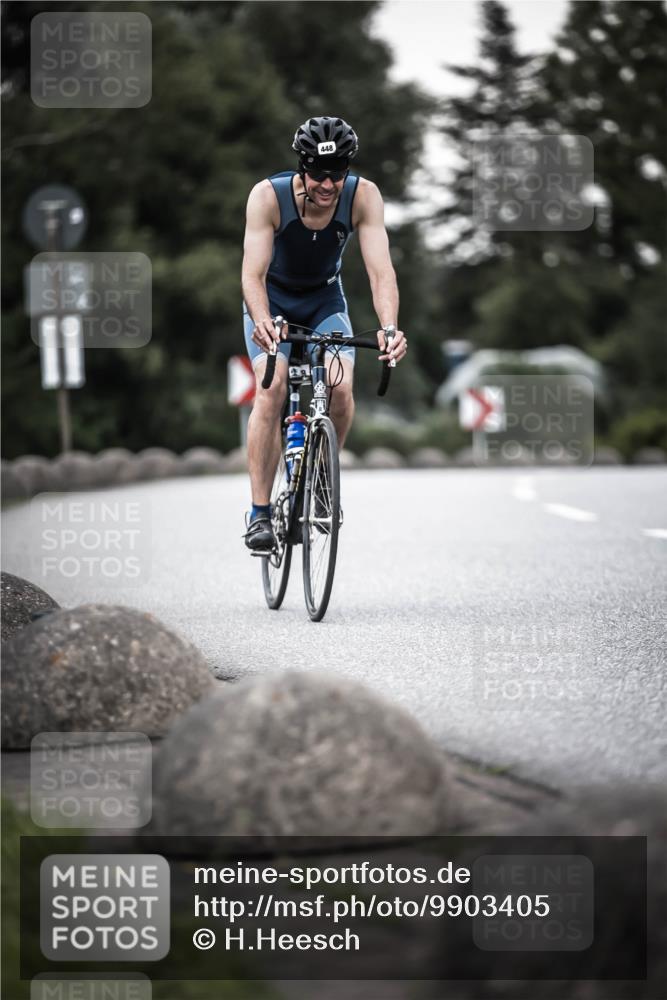 21.06.2026 - 29. Vierlanden-Triathlon H.Heesch http://msf.ph/oto/9903405 21.06.2026 10:15:25 Radfahren 49, 127, 172, 193, 240, 448, 1354 meine-sportfotos.de