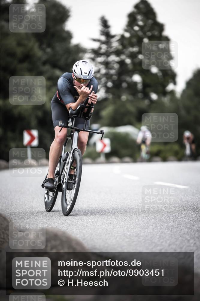 21.06.2026 - 29. Vierlanden-Triathlon H.Heesch http://msf.ph/oto/9903451 21.06.2026 10:16:06 Radfahren 30, 50, 132, 443 meine-sportfotos.de