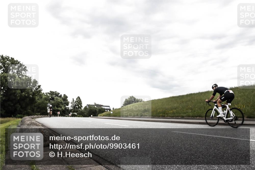21.06.2026 - 29. Vierlanden-Triathlon H.Heesch http://msf.ph/oto/9903461 21.06.2026 10:10:02 Radfahren 29 meine-sportfotos.de