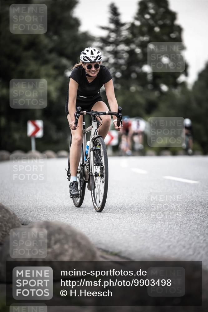 21.06.2026 - 29. Vierlanden-Triathlon H.Heesch http://msf.ph/oto/9903498 21.06.2026 10:16:26 Radfahren 83, 249, 392, 409, 468, 473 meine-sportfotos.de