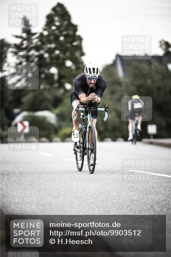 21.06.2026 - 29. Vierlanden-Triathlon H.Heesch http://msf.ph/oto/9903512 21.06.2026 10:16:31 Radfahren 83, 249, 392, 409, 417 meine-sportfotos.de