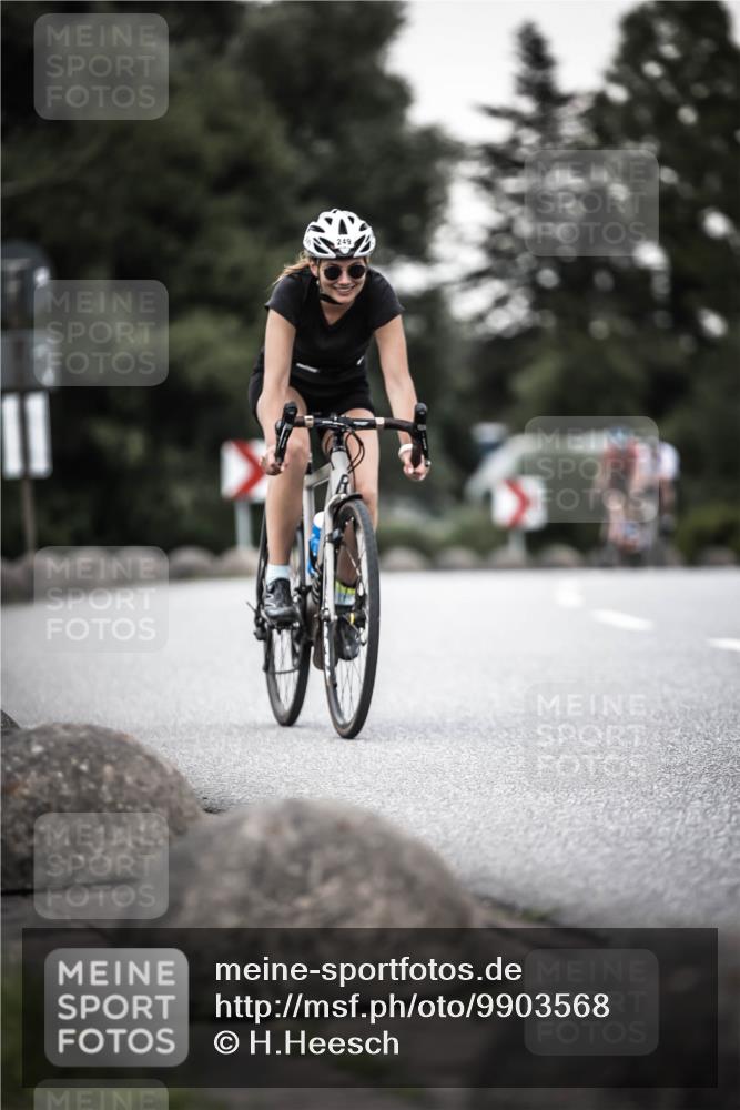 21.06.2026 - 29. Vierlanden-Triathlon H.Heesch http://msf.ph/oto/9903568 21.06.2026 10:16:26 Radfahren 83, 249, 392, 409, 468, 473 meine-sportfotos.de