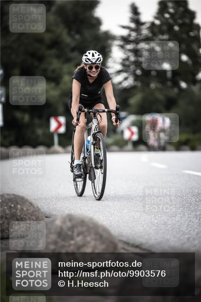 21.06.2026 - 29. Vierlanden-Triathlon H.Heesch http://msf.ph/oto/9903576 21.06.2026 10:16:26 Radfahren 83, 249, 392, 409, 468, 473 meine-sportfotos.de