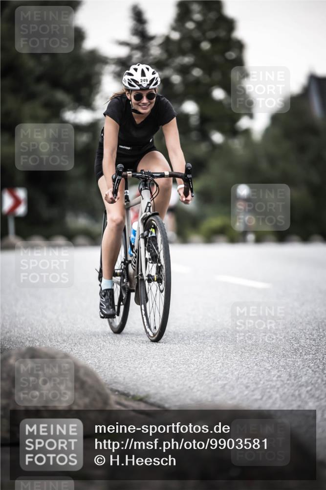 21.06.2026 - 29. Vierlanden-Triathlon H.Heesch http://msf.ph/oto/9903581 21.06.2026 10:16:26 Radfahren 83, 249, 392, 409, 468, 473 meine-sportfotos.de