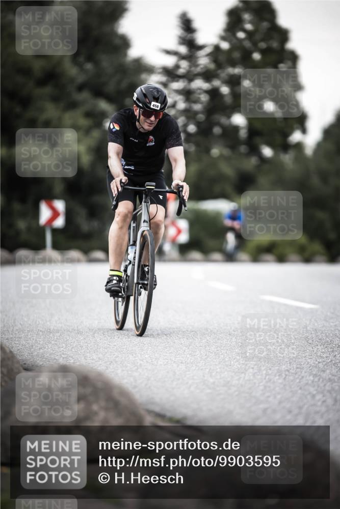 21.06.2026 - 29. Vierlanden-Triathlon H.Heesch http://msf.ph/oto/9903595 21.06.2026 10:17:44 Radfahren 63, 428, 458, 471, 475 meine-sportfotos.de