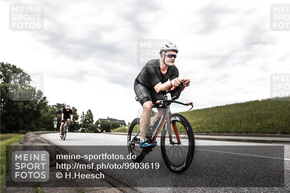 21.06.2026 - 29. Vierlanden-Triathlon H.Heesch http://msf.ph/oto/9903619 21.06.2026 10:13:20 Radfahren 60, 126, 395, 431 meine-sportfotos.de