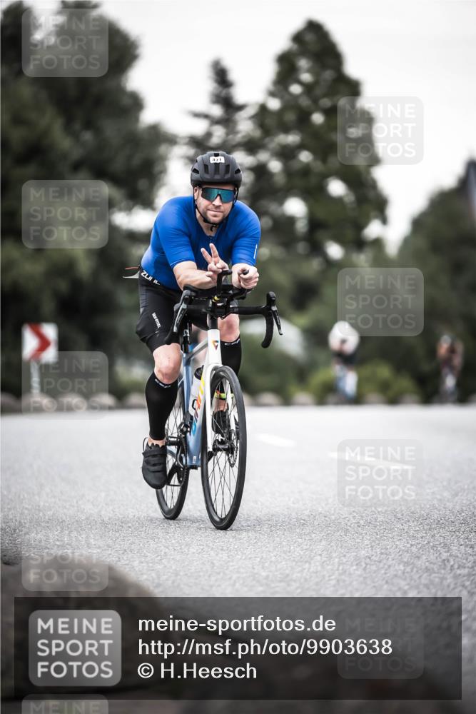 21.06.2026 - 29. Vierlanden-Triathlon H.Heesch http://msf.ph/oto/9903638 21.06.2026 10:17:51 Radfahren 3, 422, 428, 444, 471 meine-sportfotos.de