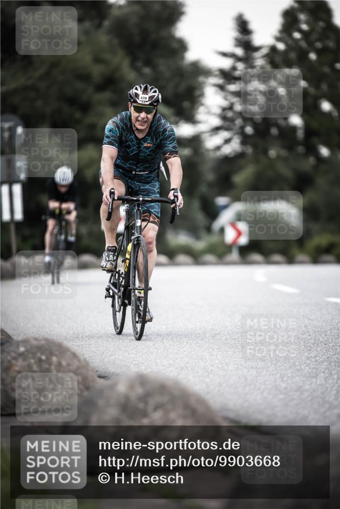 21.06.2026 - 29. Vierlanden-Triathlon H.Heesch http://msf.ph/oto/9903668 21.06.2026 10:18:07 Radfahren 64, 191, 439, 477 meine-sportfotos.de