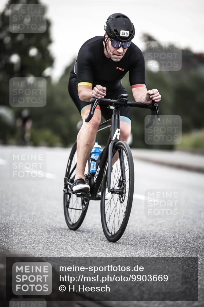 21.06.2026 - 29. Vierlanden-Triathlon H.Heesch http://msf.ph/oto/9903669 21.06.2026 10:17:35 Radfahren 116, 210, 211, 419, 445, 452 meine-sportfotos.de