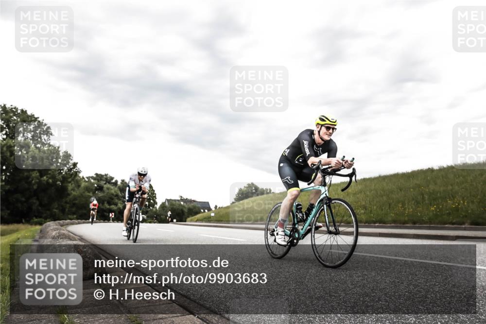 21.06.2026 - 29. Vierlanden-Triathlon H.Heesch http://msf.ph/oto/9903683 21.06.2026 10:14:17 Radfahren 6, 37, 130, 140, 195, 204, 238, 464 meine-sportfotos.de
