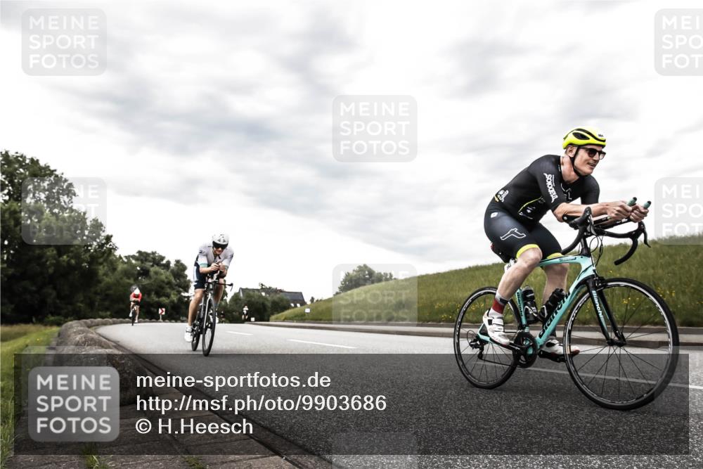 21.06.2026 - 29. Vierlanden-Triathlon H.Heesch http://msf.ph/oto/9903686 21.06.2026 10:14:17 Radfahren 6, 37, 130, 140, 195, 204, 238, 464 meine-sportfotos.de