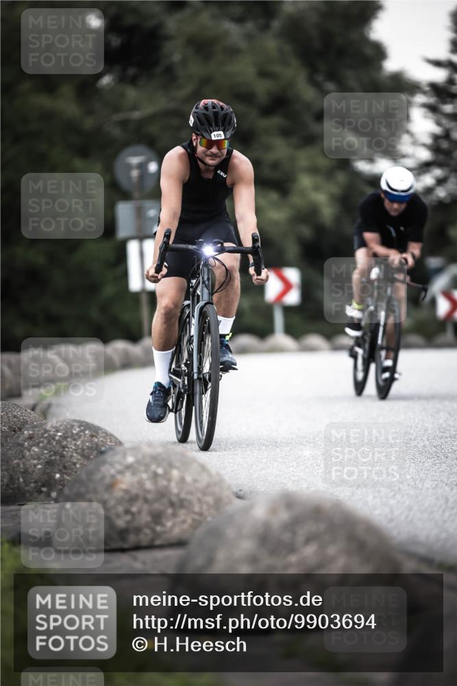 21.06.2026 - 29. Vierlanden-Triathlon H.Heesch http://msf.ph/oto/9903694 21.06.2026 10:18:17 Radfahren 105, 124, 279 meine-sportfotos.de