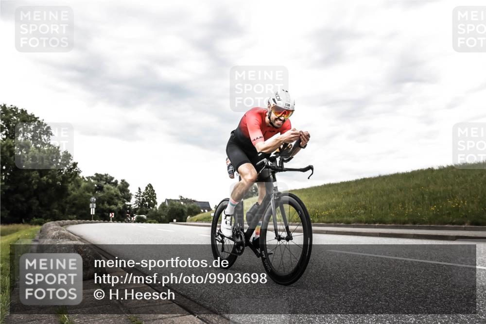 21.06.2026 - 29. Vierlanden-Triathlon H.Heesch http://msf.ph/oto/9903698 21.06.2026 10:14:19 Radfahren 6, 130, 140, 195, 204, 464 meine-sportfotos.de