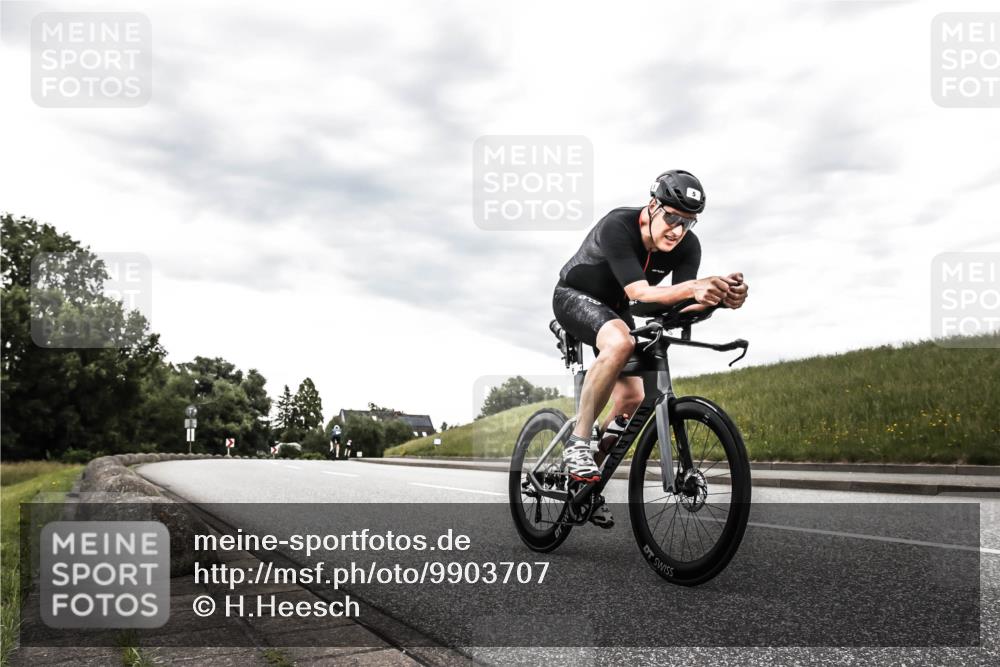 21.06.2026 - 29. Vierlanden-Triathlon H.Heesch http://msf.ph/oto/9903707 21.06.2026 10:14:25 Radfahren 5 meine-sportfotos.de