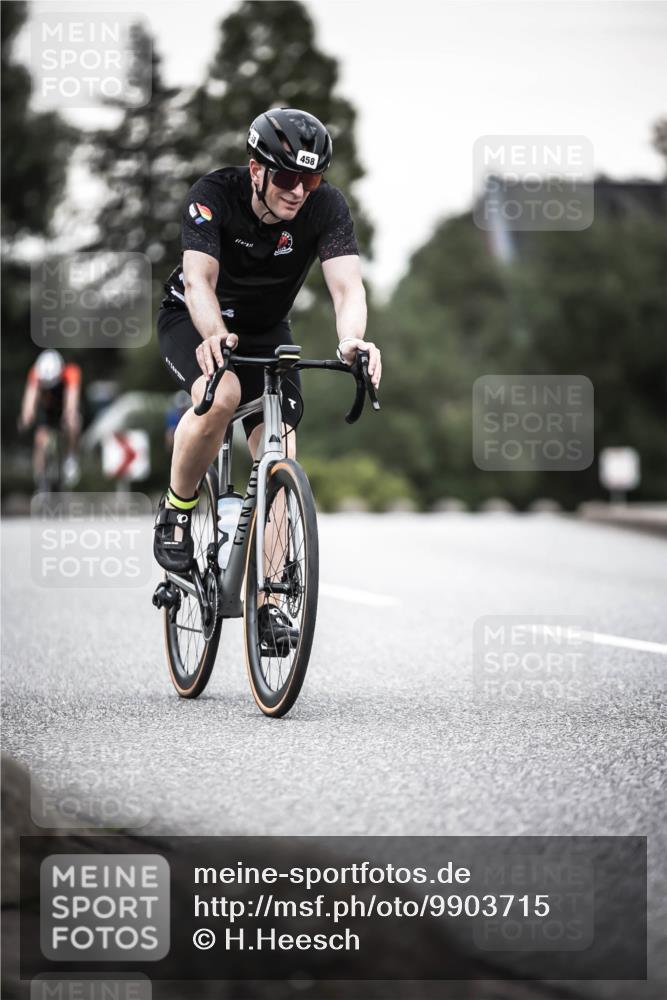 21.06.2026 - 29. Vierlanden-Triathlon H.Heesch http://msf.ph/oto/9903715 21.06.2026 10:17:45 Radfahren 63, 428, 458, 471, 475 meine-sportfotos.de