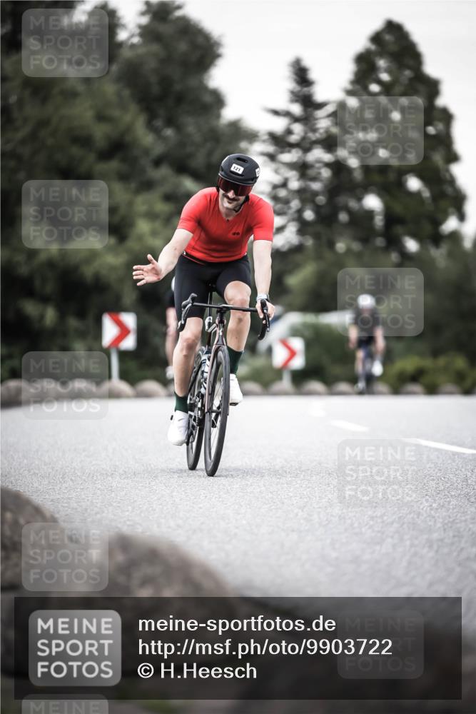 21.06.2026 - 29. Vierlanden-Triathlon H.Heesch http://msf.ph/oto/9903722 21.06.2026 10:18:32 Radfahren 87, 121, 393, 442, 446 meine-sportfotos.de