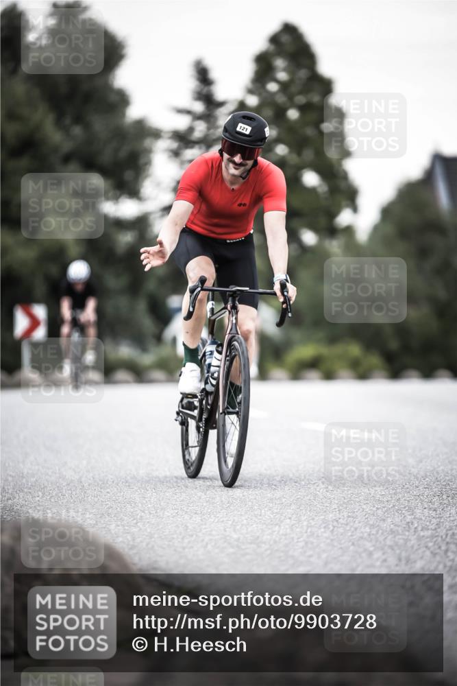 21.06.2026 - 29. Vierlanden-Triathlon H.Heesch http://msf.ph/oto/9903728 21.06.2026 10:18:32 Radfahren 87, 121, 393, 442, 446 meine-sportfotos.de