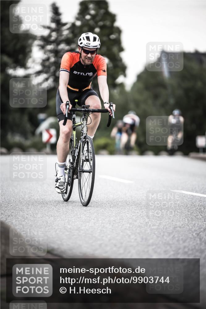 21.06.2026 - 29. Vierlanden-Triathlon H.Heesch http://msf.ph/oto/9903744 21.06.2026 10:17:49 Radfahren 3, 428, 471 meine-sportfotos.de