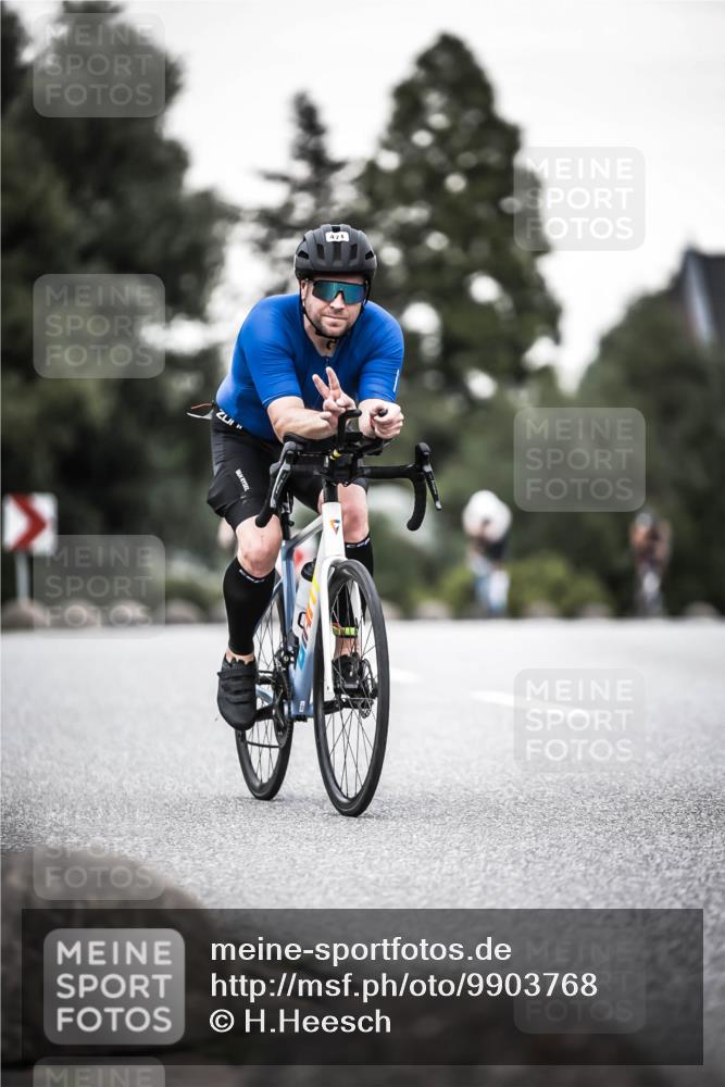 21.06.2026 - 29. Vierlanden-Triathlon H.Heesch http://msf.ph/oto/9903768 21.06.2026 10:17:51 Radfahren 3, 422, 428, 444, 471 meine-sportfotos.de