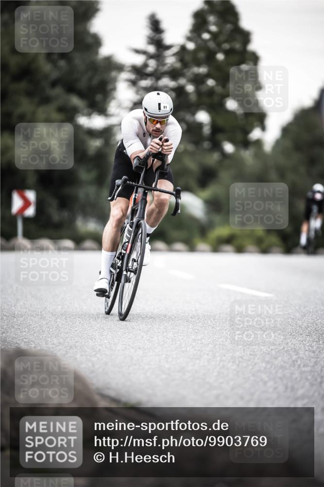 21.06.2026 - 29. Vierlanden-Triathlon H.Heesch http://msf.ph/oto/9903769 21.06.2026 10:18:56 Radfahren 81, 164, 283 meine-sportfotos.de
