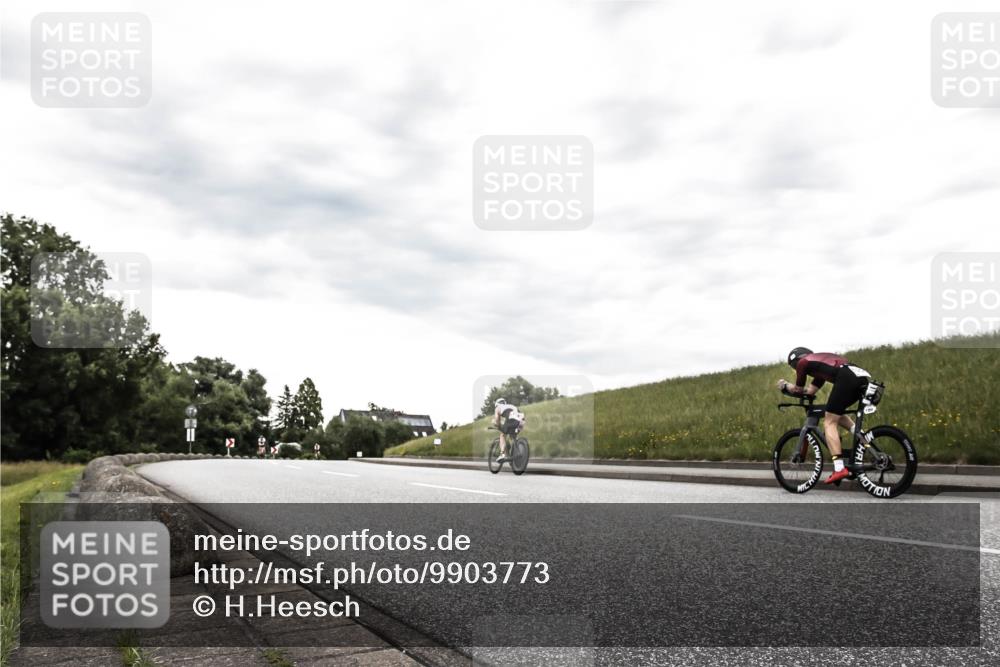 21.06.2026 - 29. Vierlanden-Triathlon H.Heesch http://msf.ph/oto/9903773 21.06.2026 10:15:35 Radfahren 98, 172, 193, 240 meine-sportfotos.de