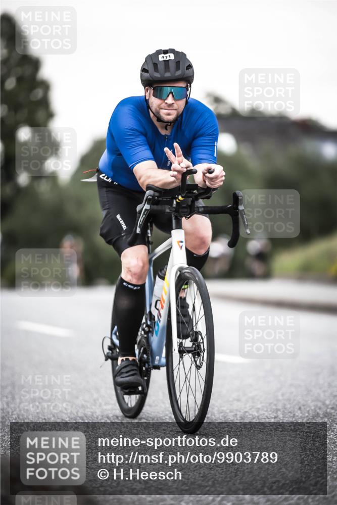 21.06.2026 - 29. Vierlanden-Triathlon H.Heesch http://msf.ph/oto/9903789 21.06.2026 10:17:51 Radfahren 3, 422, 428, 444, 471 meine-sportfotos.de